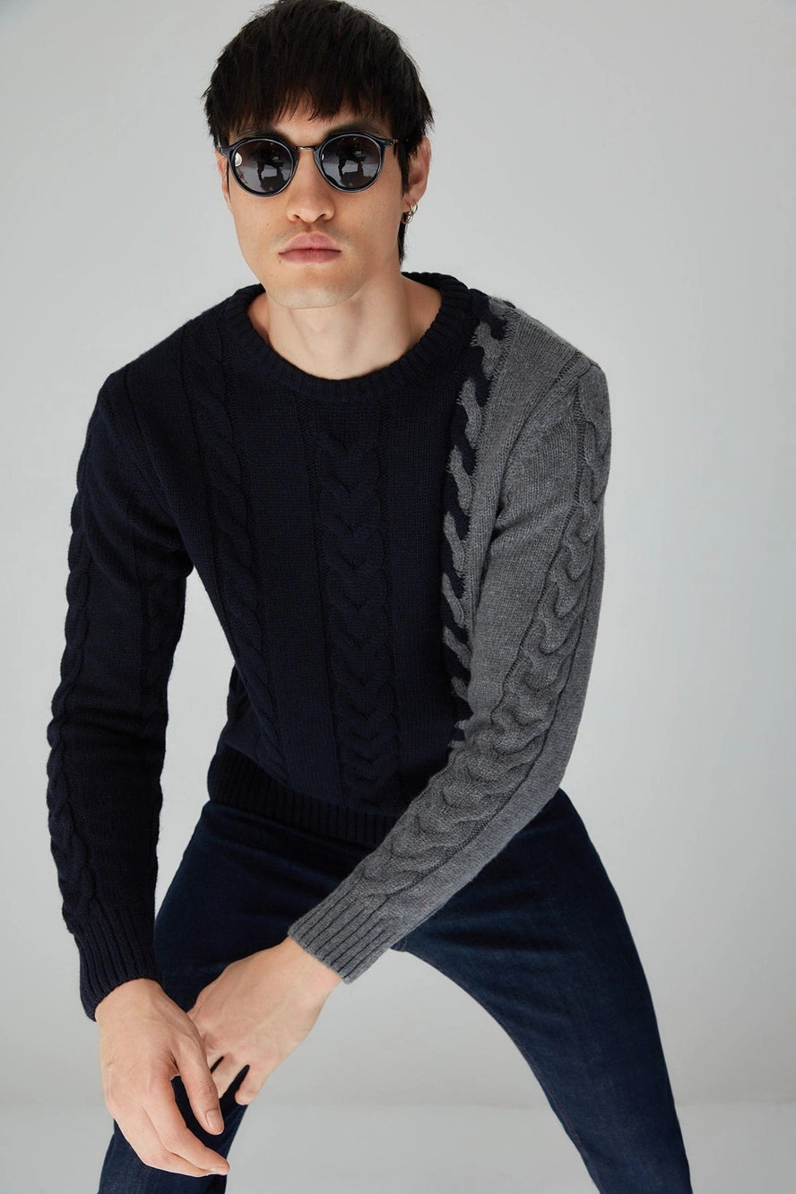 Duel cable sweater navy