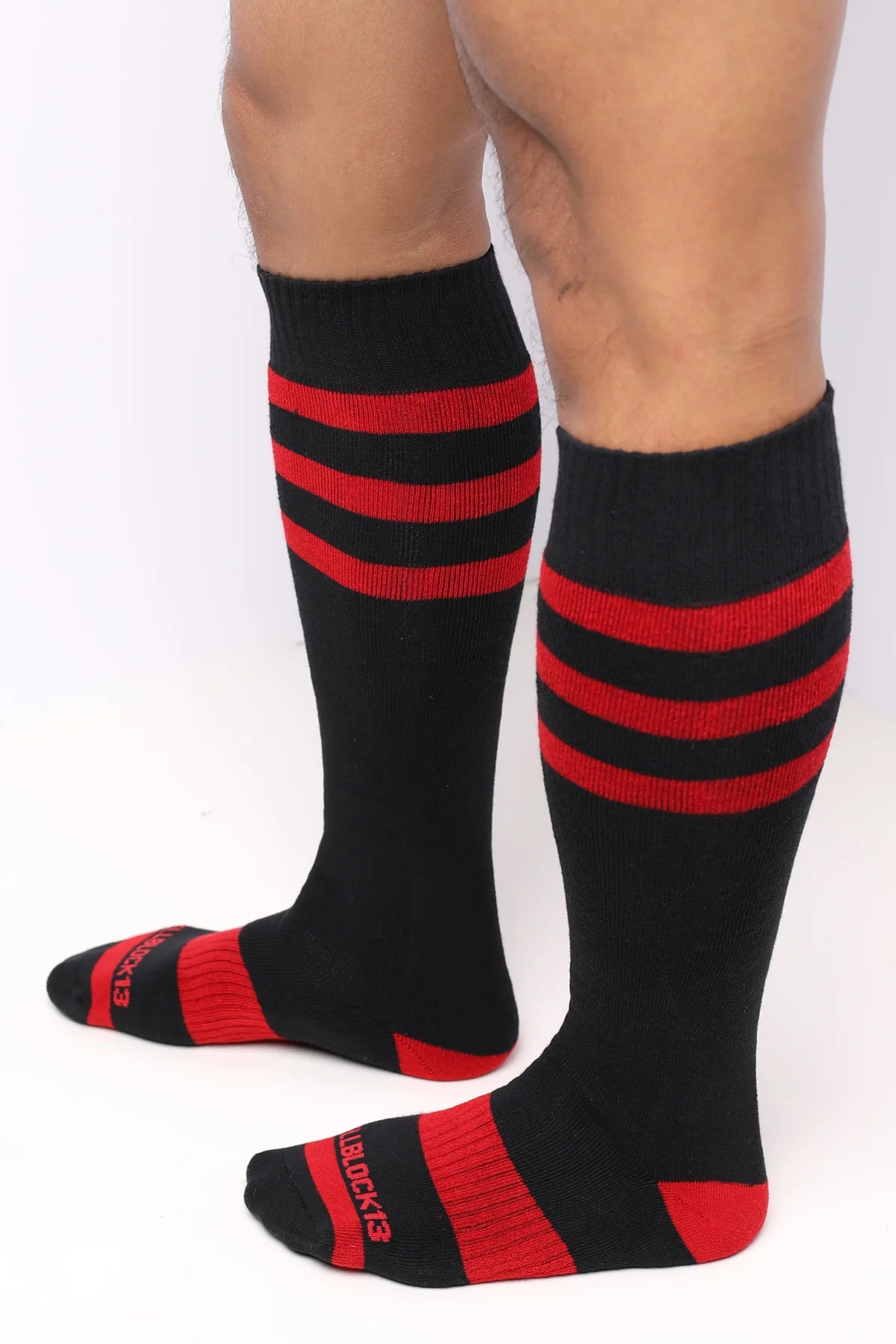 Cellblock 13 Linebacker knee-high socks black/red